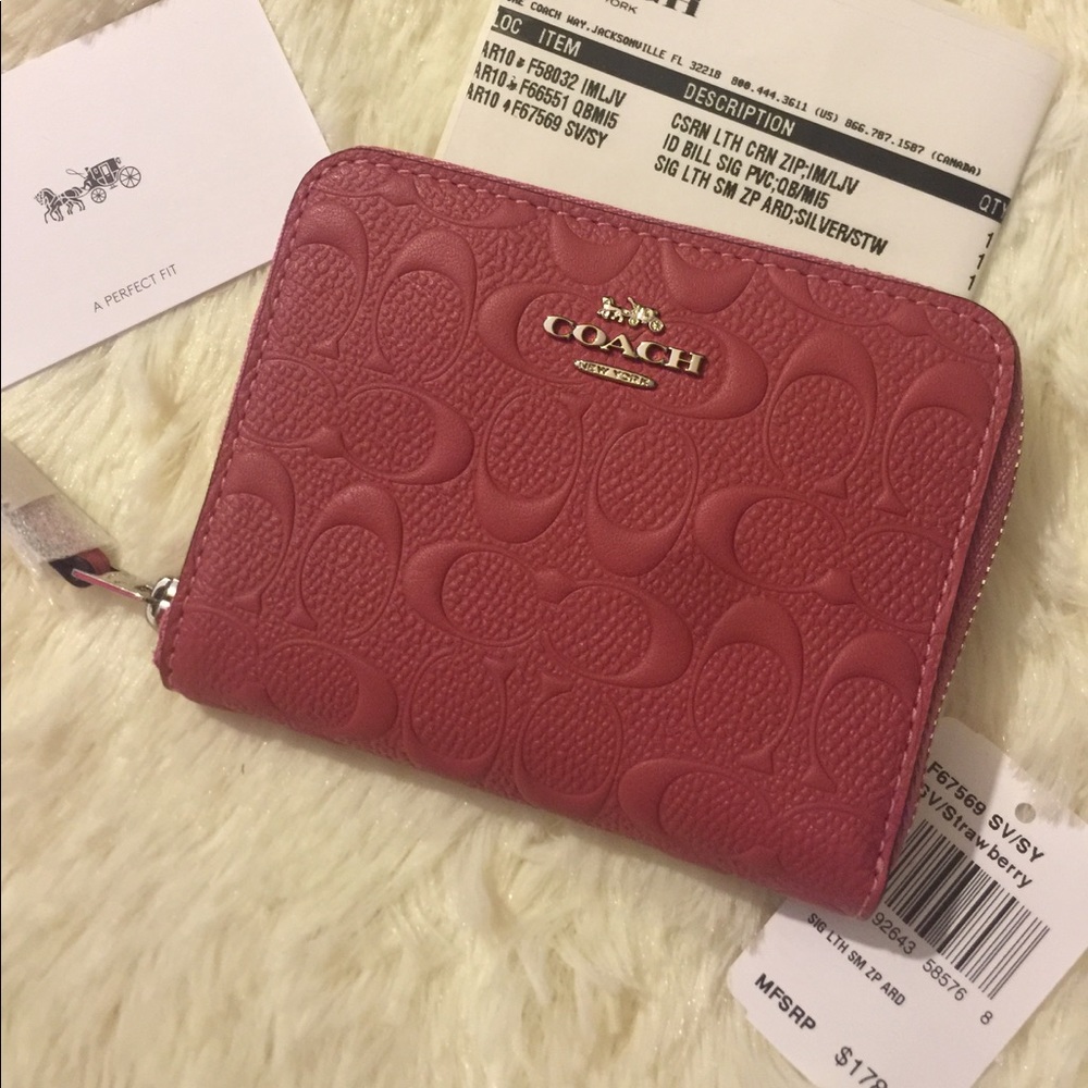 🌸 COACH Strawberry Leather Zip Around Wallet NWT - Picture 3 of 8